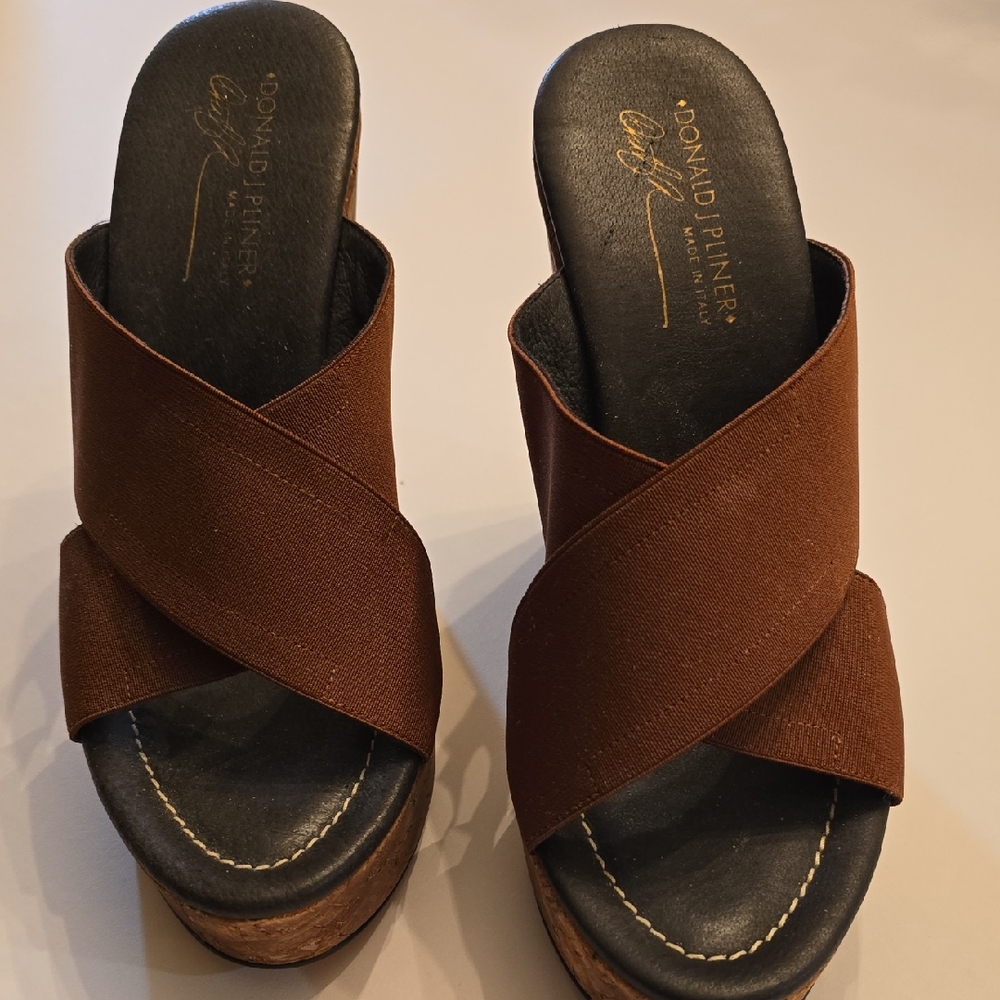 NWOT DONALD PLINER Platforms With Rust Brown Upper And Cork Heel.Sz9 $60